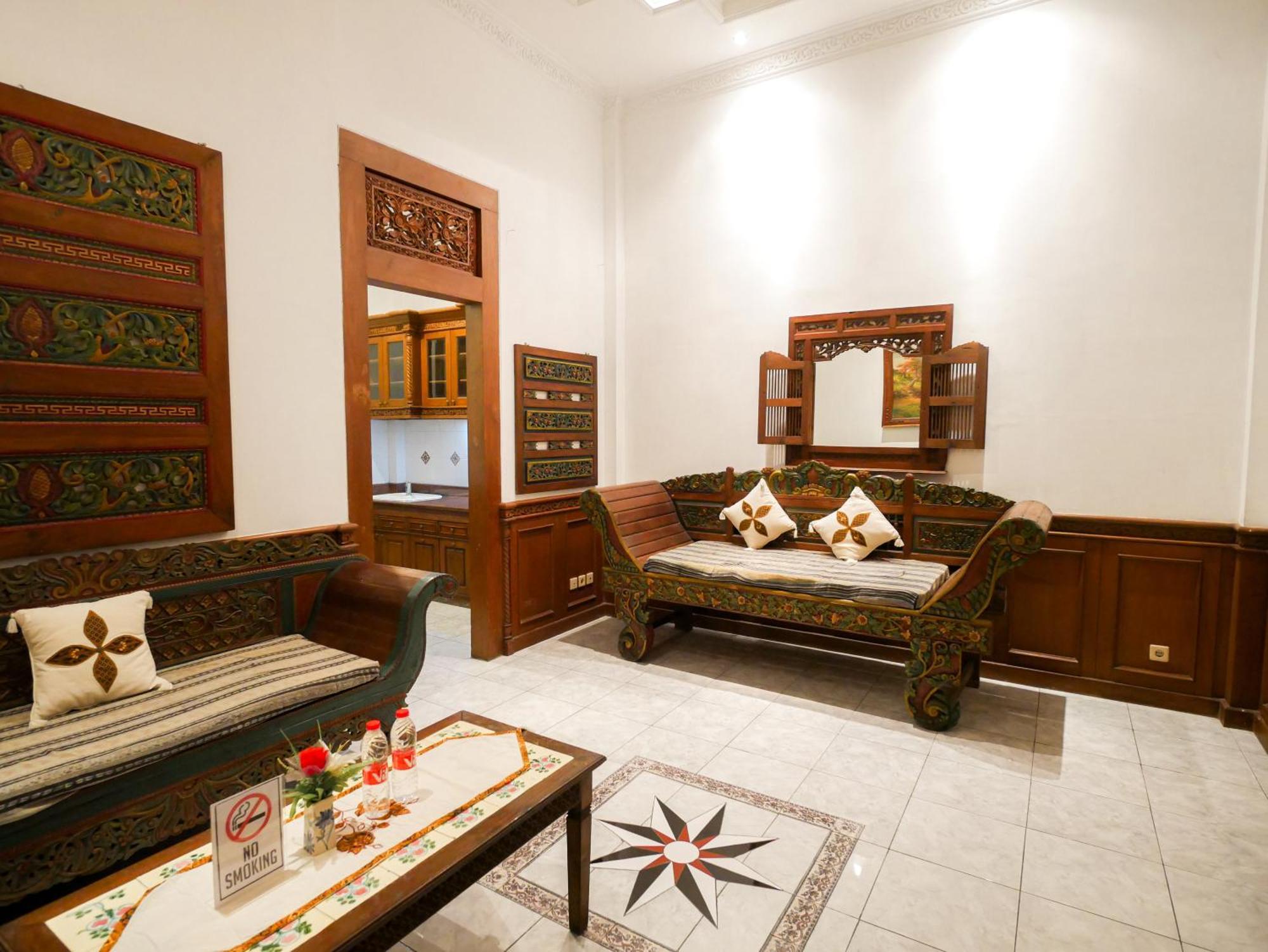 Rumah Pesik Art & Heritage Hotel Gondowulung Exteriér fotografie